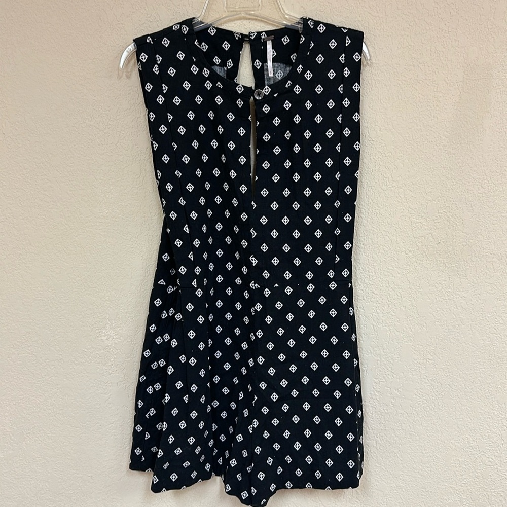 Free People womans  Black Combo linen geometric romper size Small